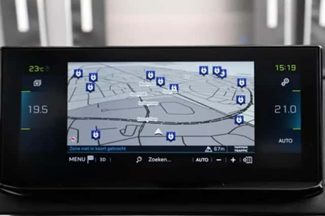 Peugeot 3008 (2023) thumbnail 21
