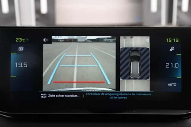 Peugeot 3008 (2023) thumbnail 22