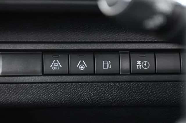 Peugeot 3008 (2023) thumbnail 32