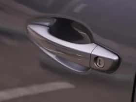 Peugeot 3008 (2023) thumbnail 35
