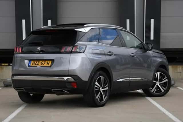 Peugeot 3008 (2023) thumbnail 5
