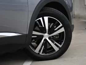 Peugeot 3008 (2023) thumbnail 7
