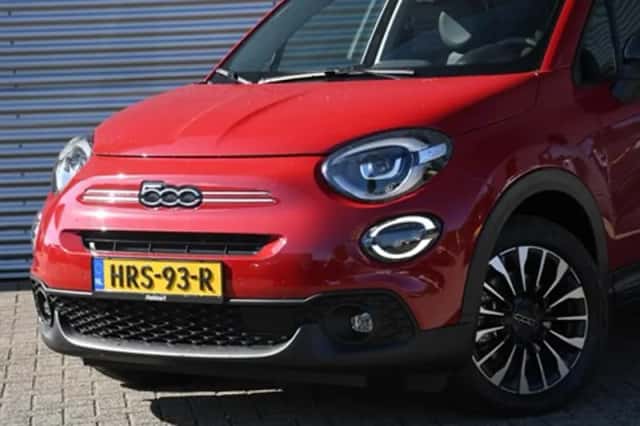 Fiat 500X (2024) thumbnail 2