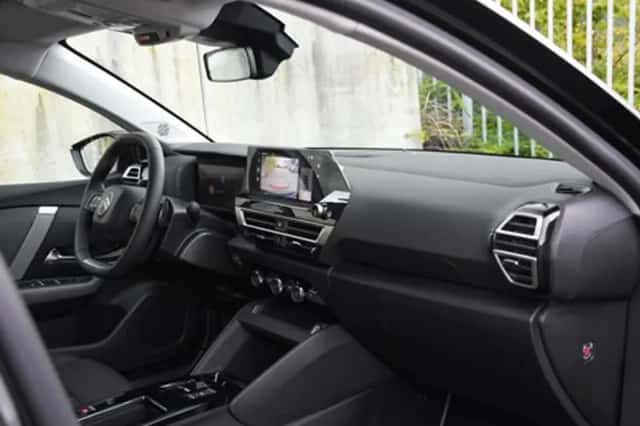 Citroën C4 (2025) thumbnail 9