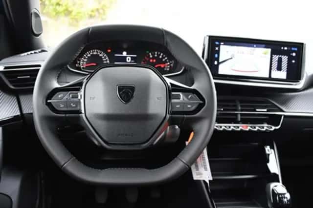 Peugeot 2008 (2025) thumbnail 14