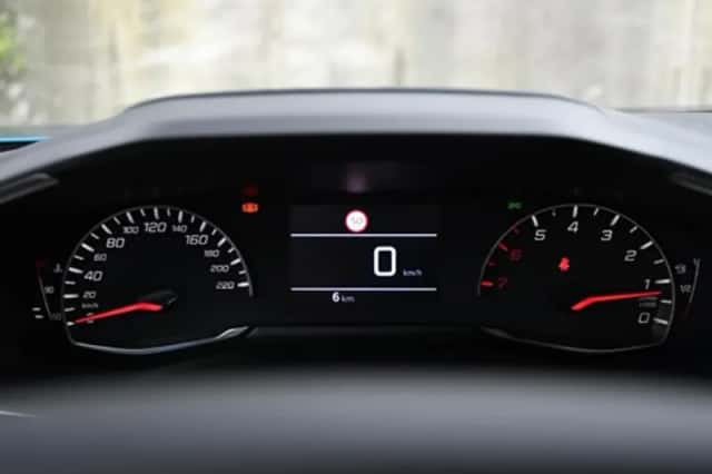 Peugeot 2008 (2025) thumbnail 15