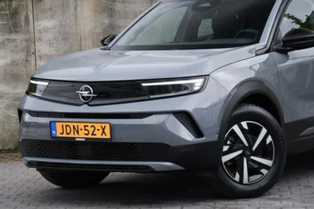 Opel Mokka-e (2025) thumbnail 2