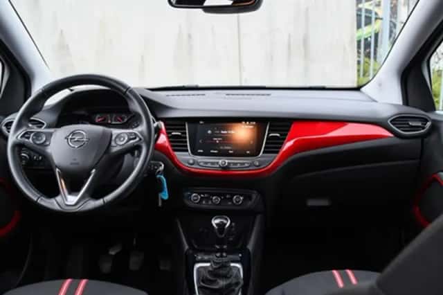 Opel Crossland (2022) thumbnail 12
