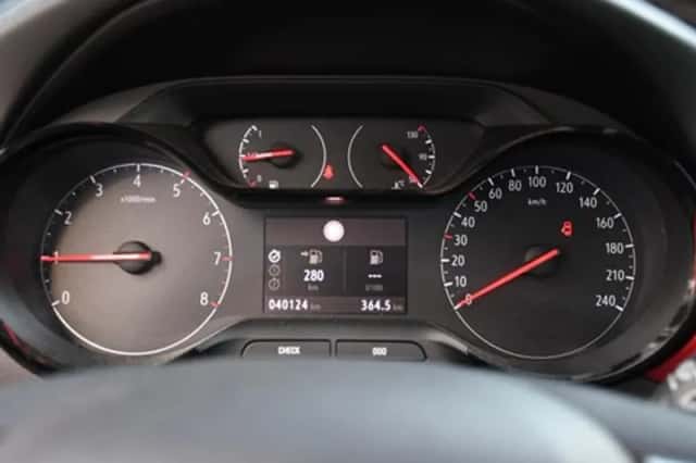 Opel Crossland (2022) thumbnail 14