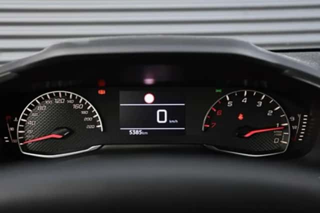 Peugeot 208 (2025) thumbnail 15