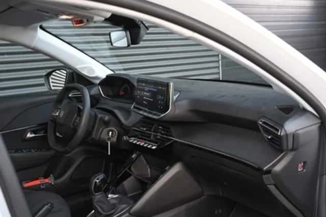 Peugeot 208 (2025) thumbnail 9