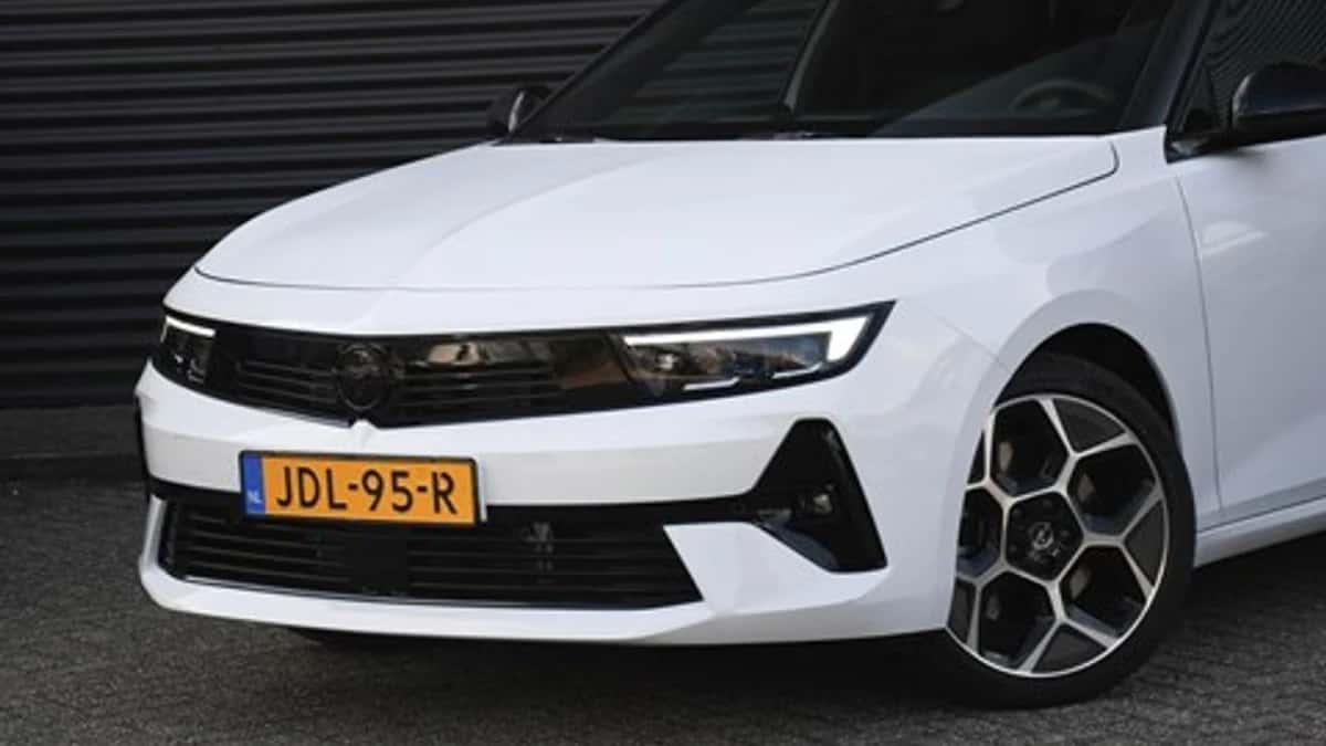 Opel Astra Sports Tourer (2025) — foto 1