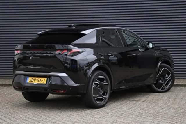 Peugeot 3008 (2025) thumbnail 4