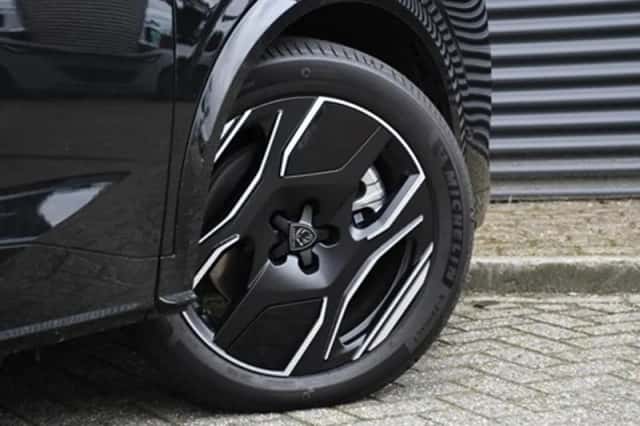 Peugeot 3008 (2025) thumbnail 6