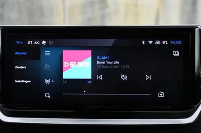 Peugeot 2008 (2024) thumbnail 18