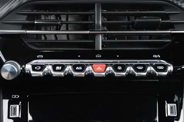 Peugeot 2008 (2024) thumbnail 21