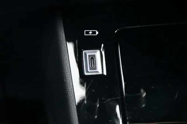 Peugeot 2008 (2024) thumbnail 23