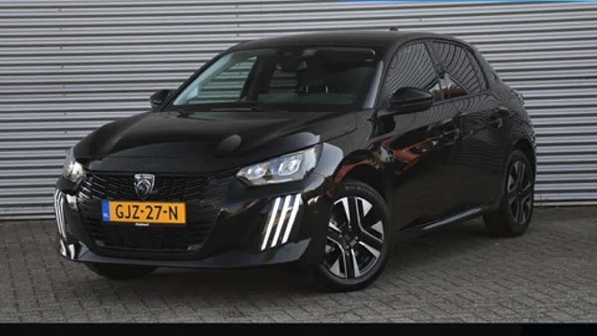 Peugeot 208 (2024) — foto 1