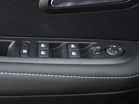 Peugeot 208 (2024) thumbnail 31