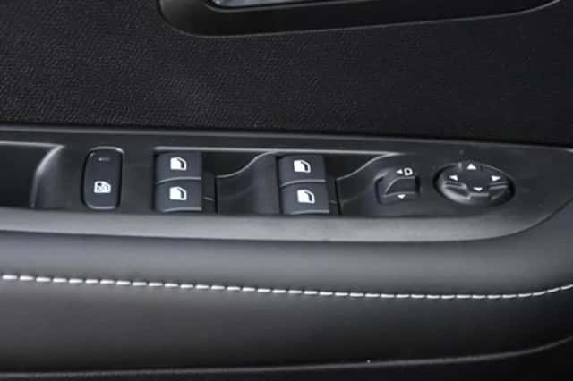 Peugeot 208 (2024) thumbnail 32