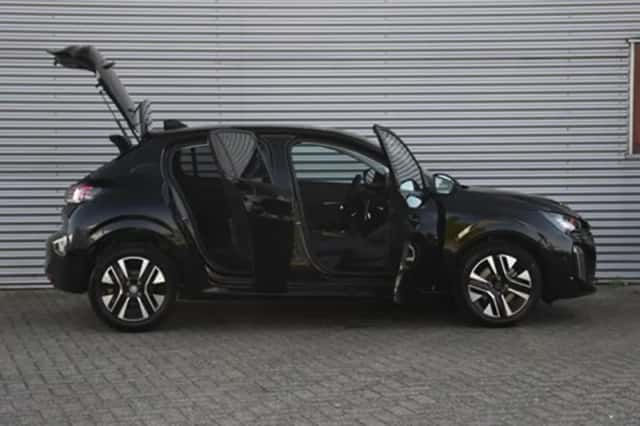 Peugeot 208 (2024) thumbnail 33