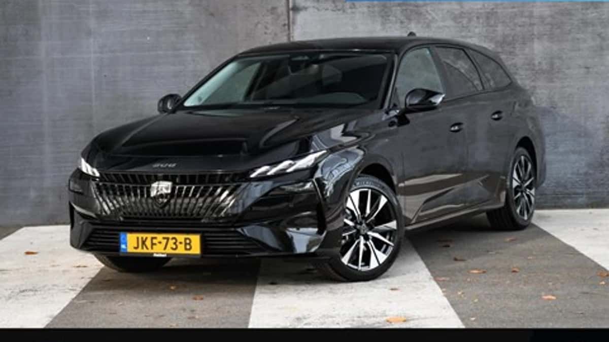 Peugeot 308 (2025) — foto 1