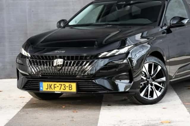 Peugeot 308 (2025) thumbnail 2