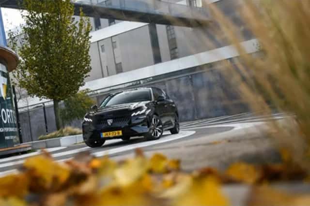 Peugeot 308 (2025) thumbnail 3