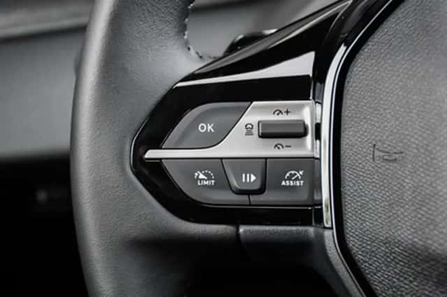 Peugeot 308 (2025) thumbnail 31