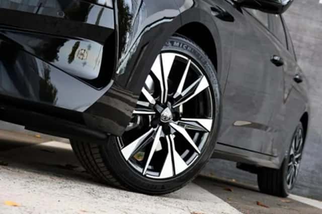Peugeot 308 (2025) thumbnail 5
