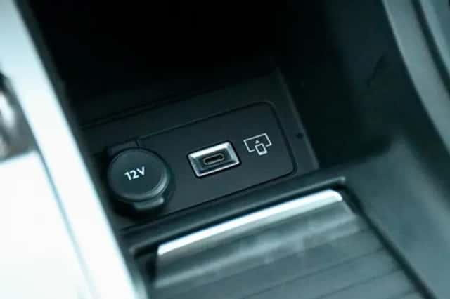 Peugeot 408 (2024) thumbnail 26