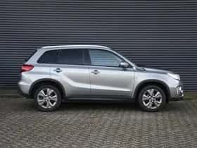 Suzuki Vitara (2020) thumbnail 4