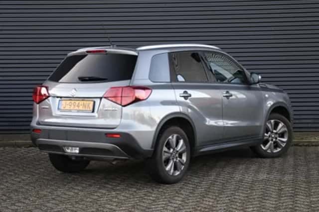 Suzuki Vitara (2020) thumbnail 5
