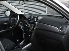 Suzuki Vitara (2020) thumbnail 9