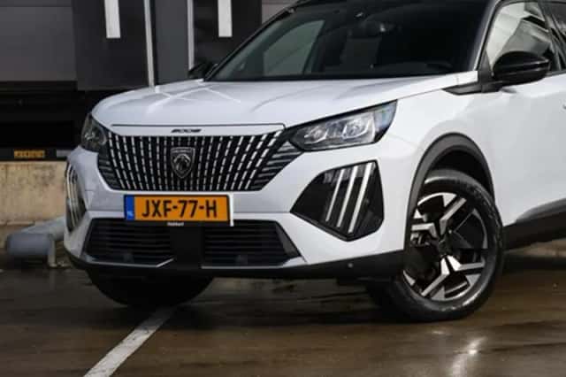 Peugeot 2008 (2025) thumbnail 2