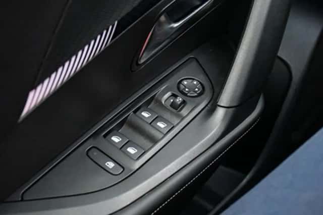Peugeot 2008 (2025) thumbnail 30