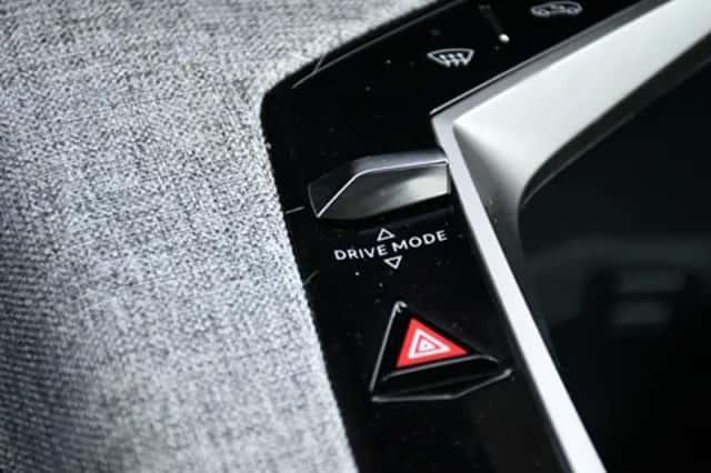 Peugeot 3008 (2025) thumbnail 28