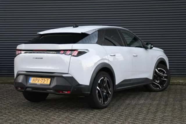 Peugeot 3008 (2025) thumbnail 5