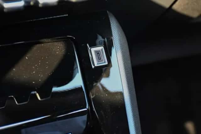 Peugeot e-2008 (2026) thumbnail 29