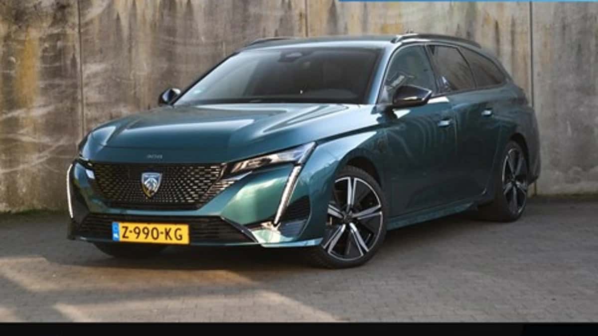 Peugeot 308 (2024) — foto 1