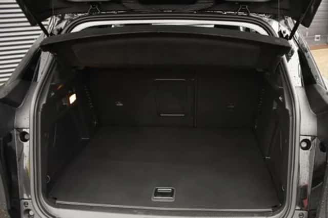 Peugeot 3008 (2021) thumbnail 12