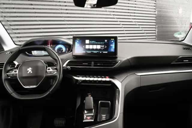 Peugeot 3008 (2021) thumbnail 13