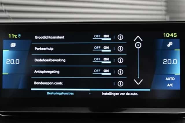 Peugeot 3008 (2021) thumbnail 20