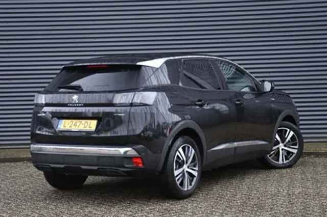 Peugeot 3008 (2021) thumbnail 5
