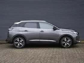 Peugeot 3008 (2022) thumbnail 3