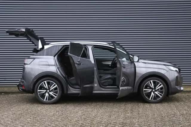 Peugeot 3008 (2022) thumbnail 34