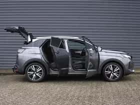 Peugeot 3008 (2022) thumbnail 35