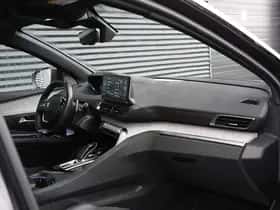 Peugeot 3008 (2022) thumbnail 8