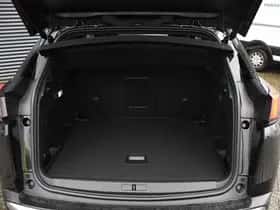 Peugeot 3008 (2018) thumbnail 11