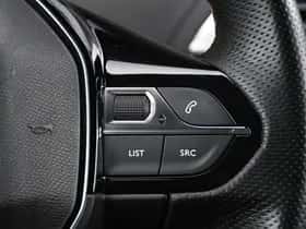 Peugeot 3008 (2018) thumbnail 26